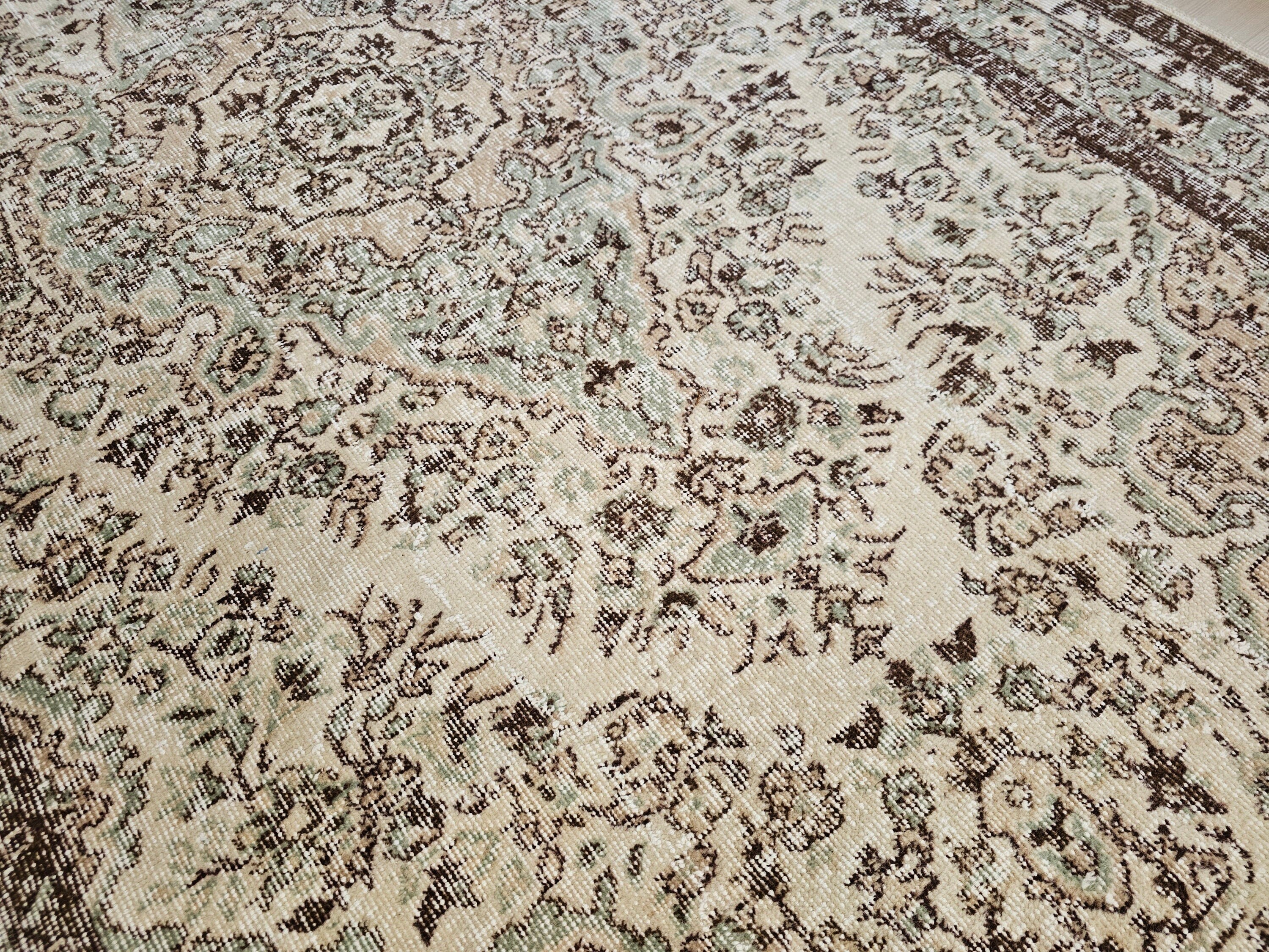 6x9 Vintage Turkish Rug for Bedroom - Handmade Wool Oushak Rug //5.90x9.60 feet