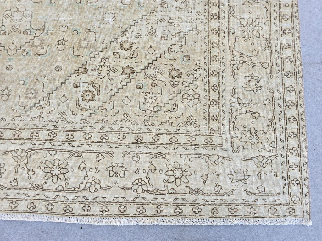 Vintage Turkish Rug 8x10, Neutral Muted Area Rug, Faded Beige Oushak Rug, Large Living Room Rug, Oversized Handmade Wool Rug