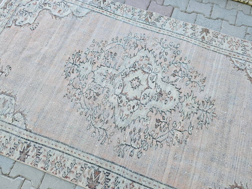 Vintage Oushak Wool Rug: 4.5x8 ft, Oriental Bedroom Rug