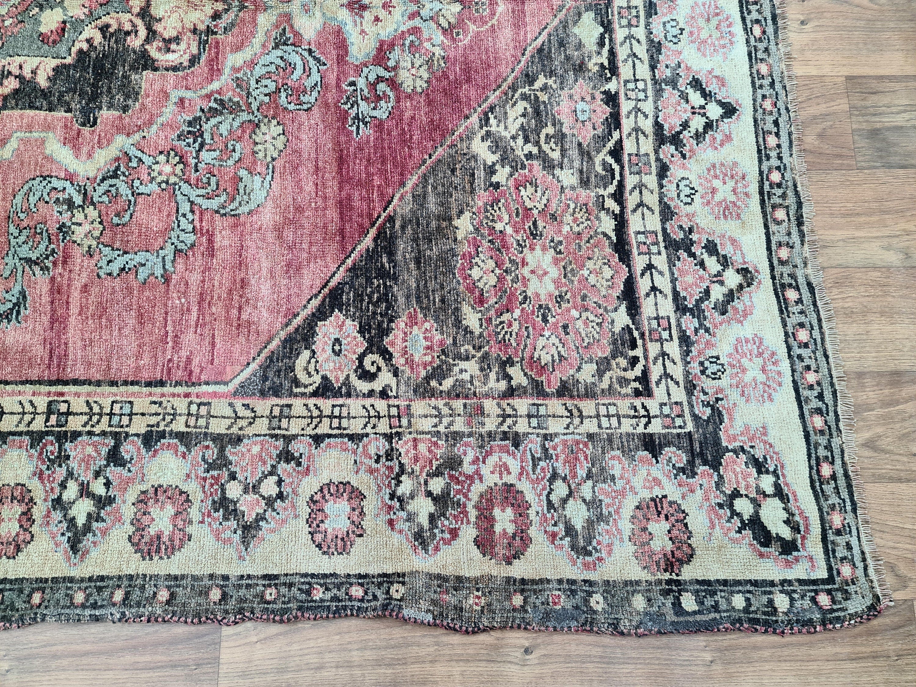 6x9 Vintage Oushak Rug: Hand-Knotted Oriental Wool Carpet