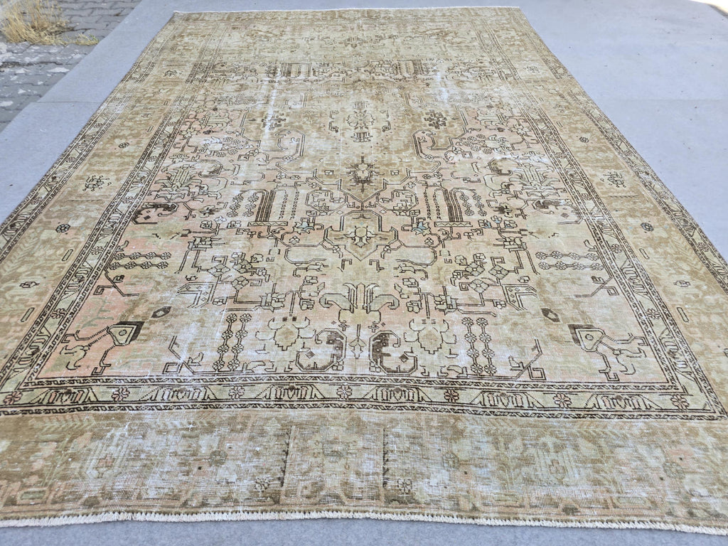 Vintage Rug 8x11, Distressed Hand Knotted Wool Turkish Rug, Faded Pink/Tan Beige Area Rug for Dining Room, Shabby Chic Antique Carpet