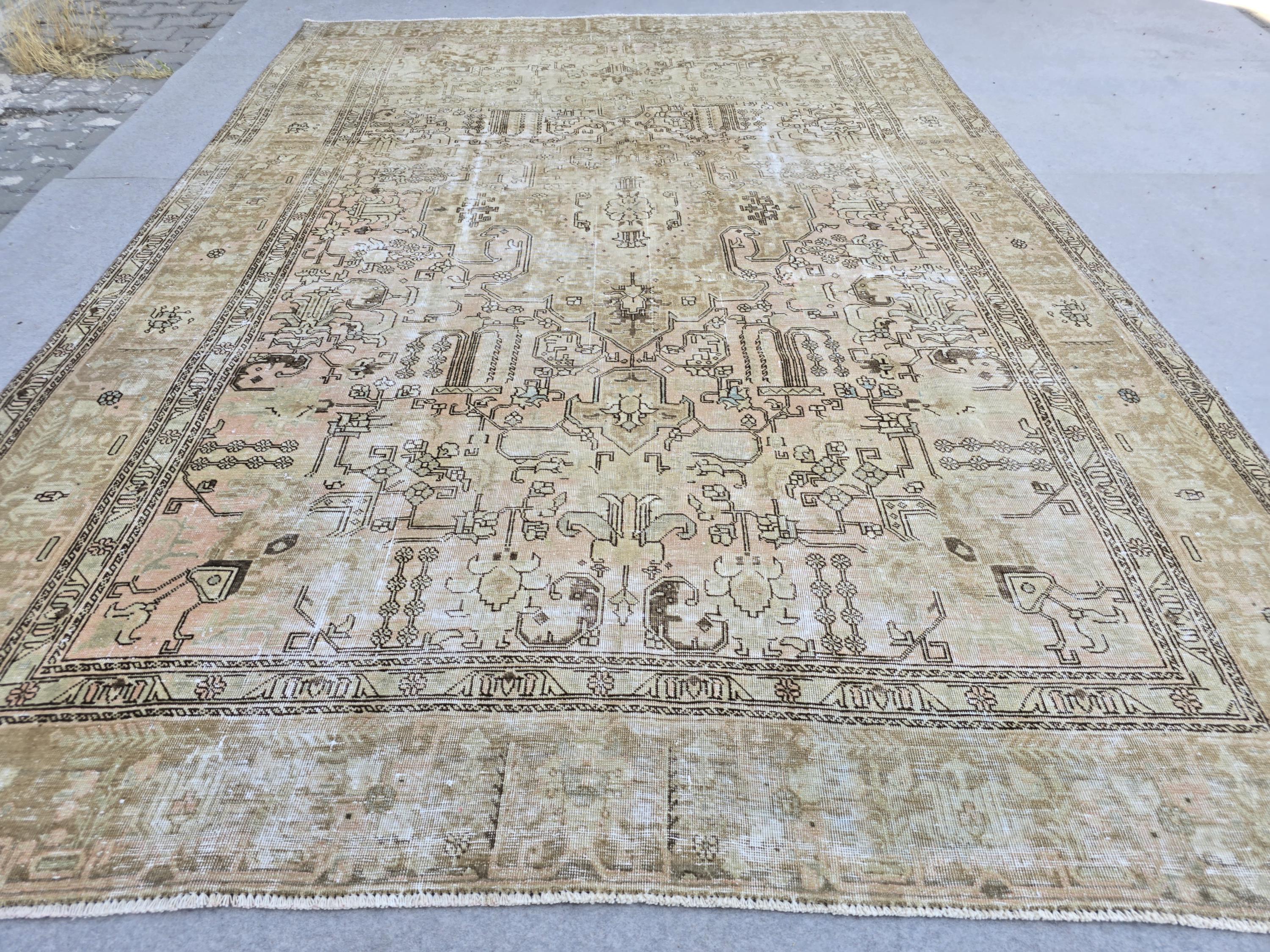 Vintage Rug 8x11, Distressed Hand Knotted Wool Turkish Rug, Faded Pink/Tan Beige Area Rug for Dining Room, Shabby Chic Antique Carpet