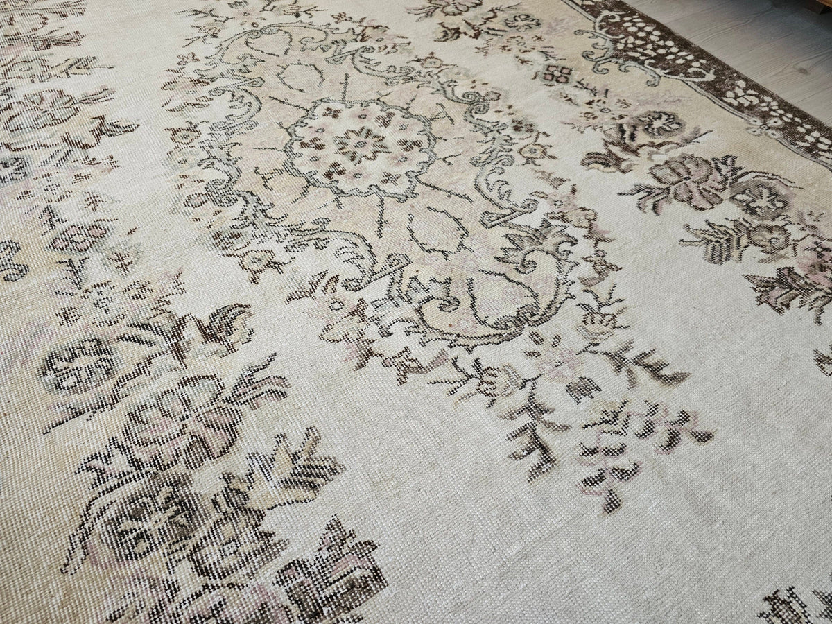 6x9 Vintage Turkish Oushak Rug: Handmade Wool Floral Area Rug