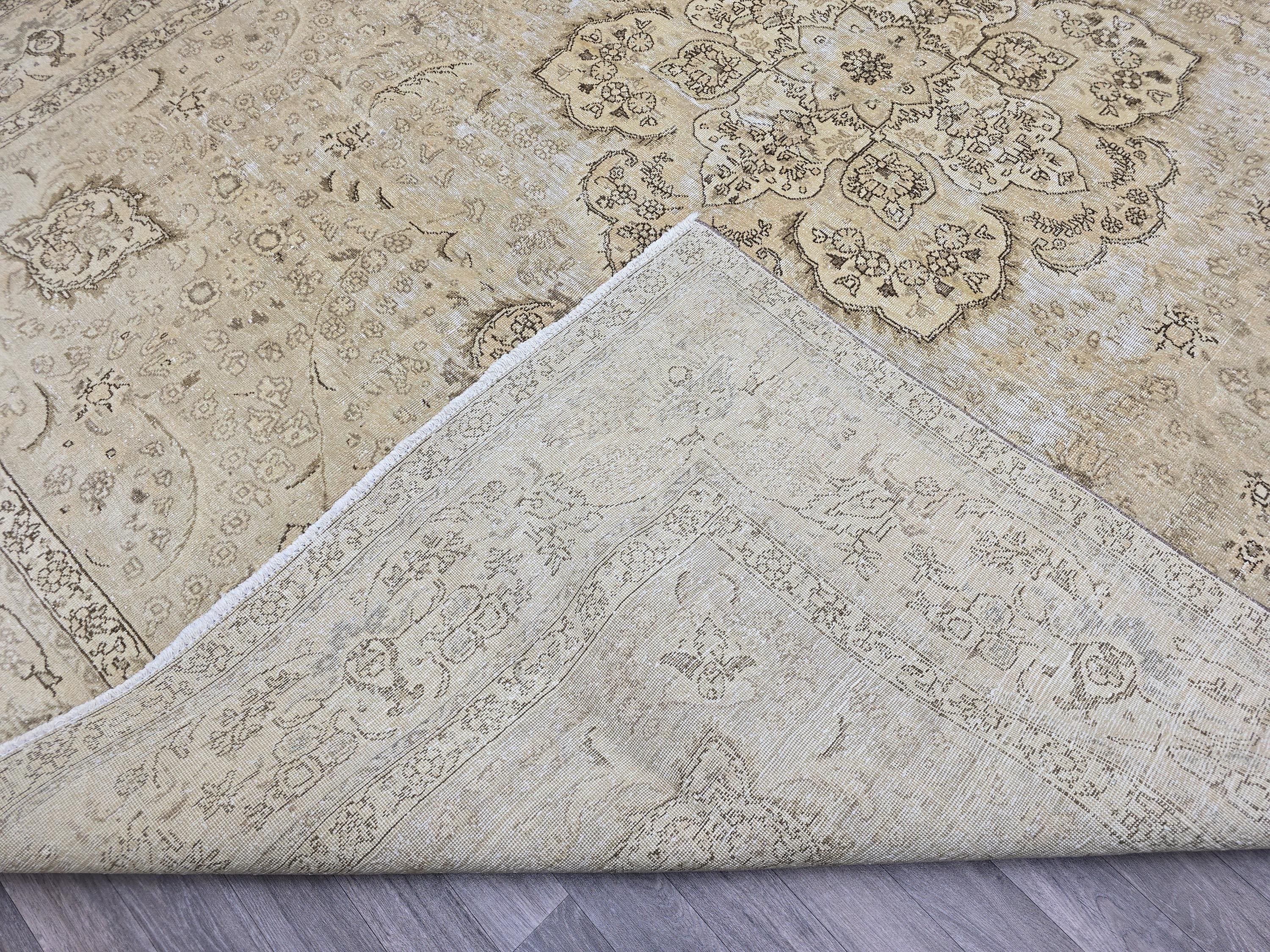 Oversize Oushak Wool Rug 10x13: Vintage Turkish Area Rug