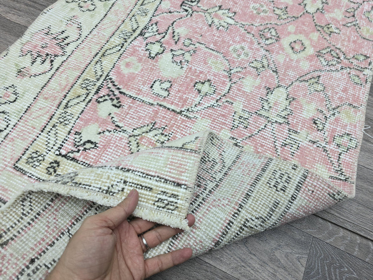 Vintage Turkish Runner Rug: Pink Oushak Wool Hallway Carpet