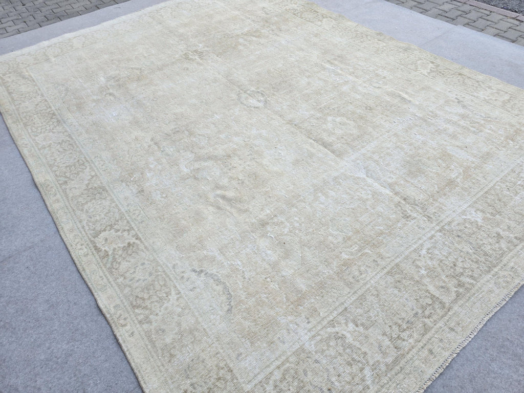 9.5X13 Heriz Design Neutral Oversize Turkish Rug/ Large Vintage Carpet/ Hand Knotted Wool Oushak Rug/ Distressed Area Rug/ 9.5X12.8 feet
