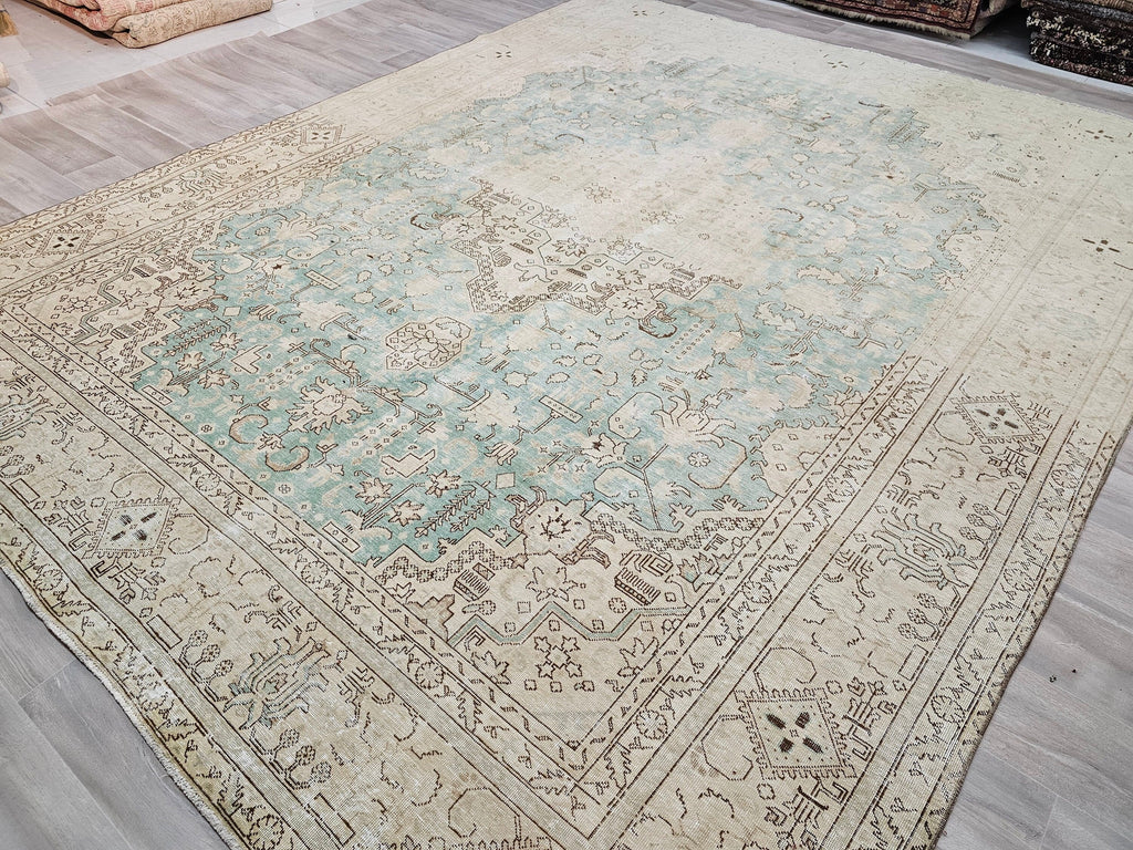 Classic Vintage rug 10x12 Turkish Wool Area rug Handmade