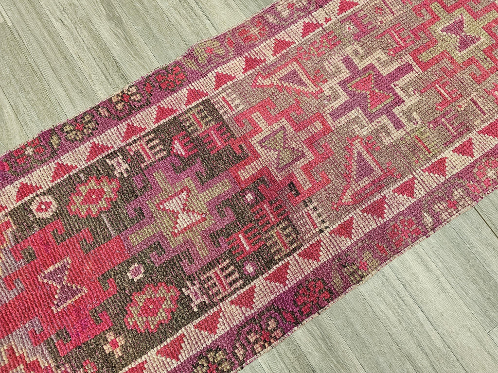 Hand Knotted Wool Herki Runner Rug: Vintage Oriental Aisle Rug (2.60x9.70 feet)