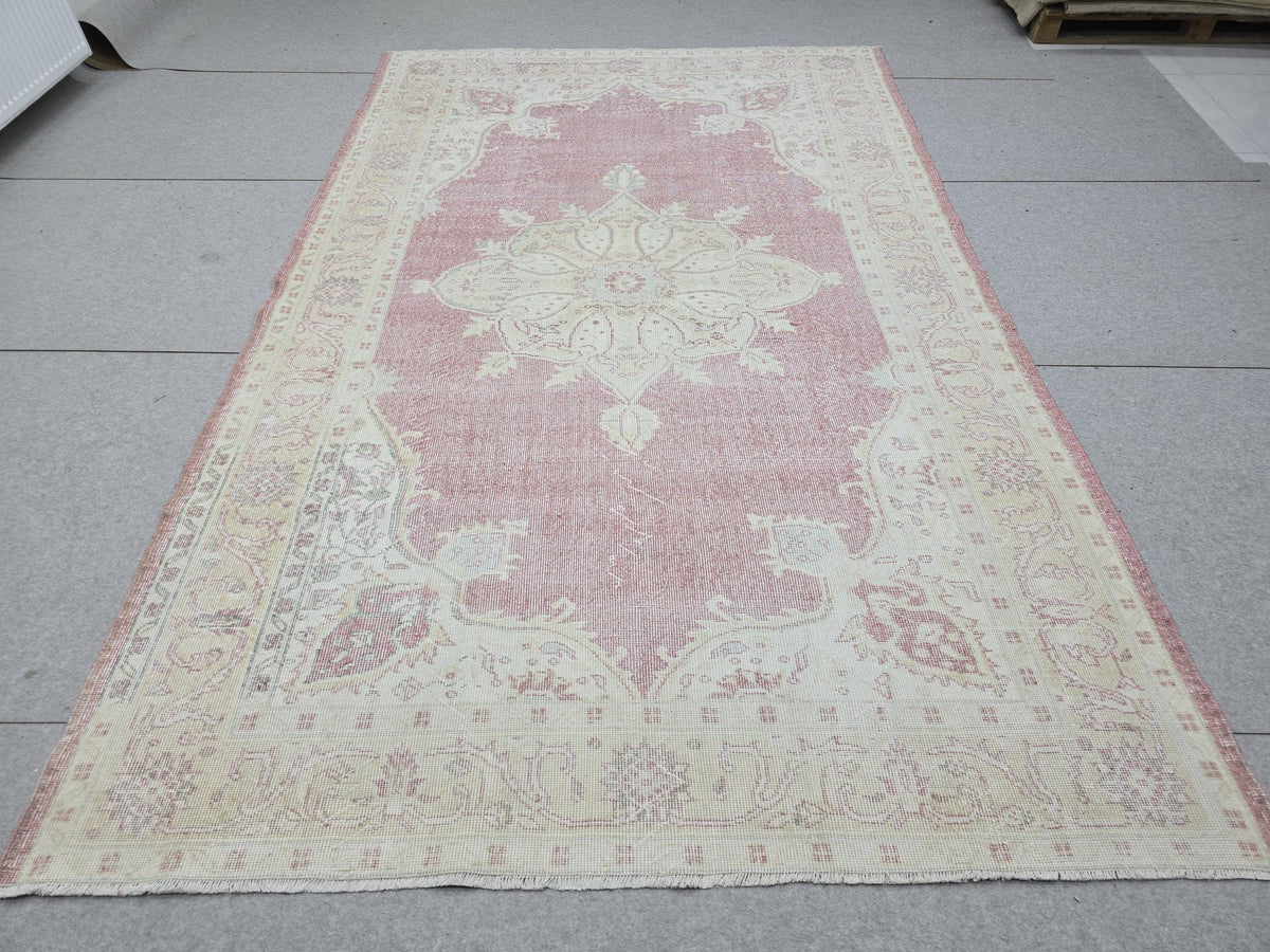 Oushak Rug 6x10, Muted Pink Cream Medallion Vintage Turkish Carpet, Handknotted Wool Area Rug for Living Room Shabby Chic Home Decor