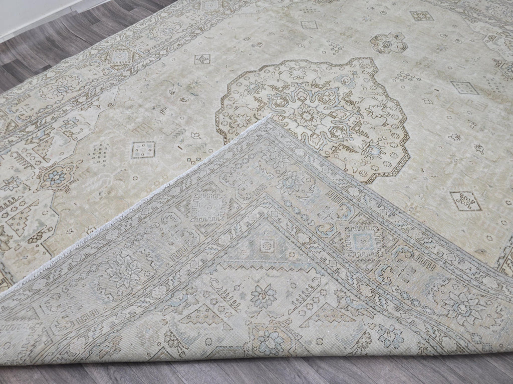 Vintage 9x12 Hand-Knotted Wool Rug: Distressed Neutral Turkish Oushak