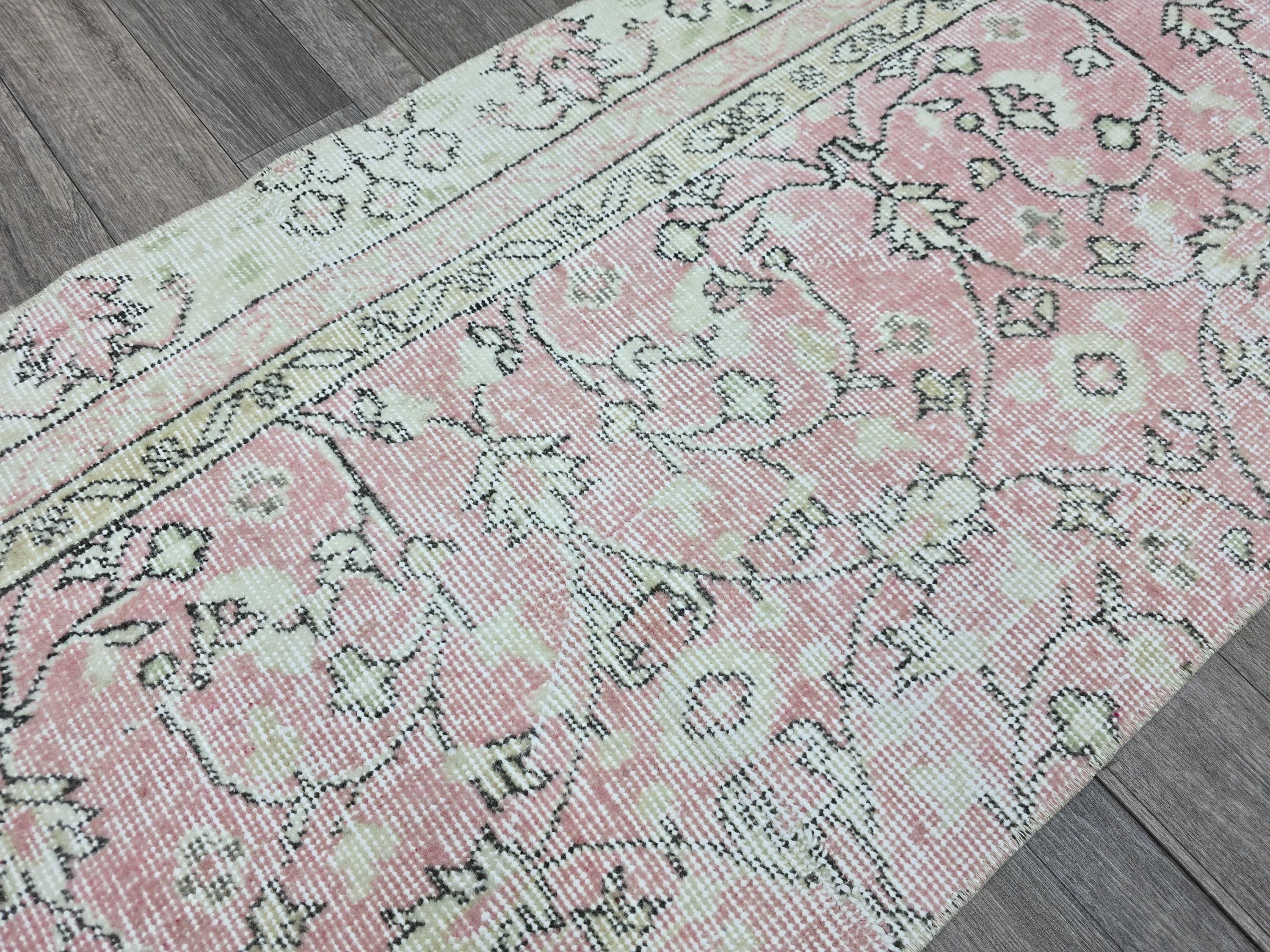 Vintage Turkish Runner Rug: Pink Oushak Wool Hallway Carpet