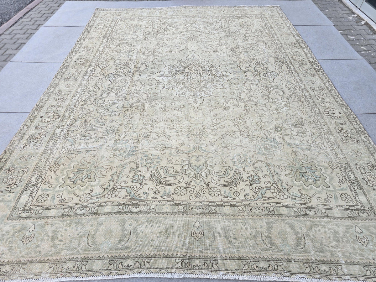 Oushak Rug 10x13, Faded Sage Green Floral Area Rug, Vintage Turkish Wool Carpet, Large Living Room Rug, Farmhouse Boho Decor