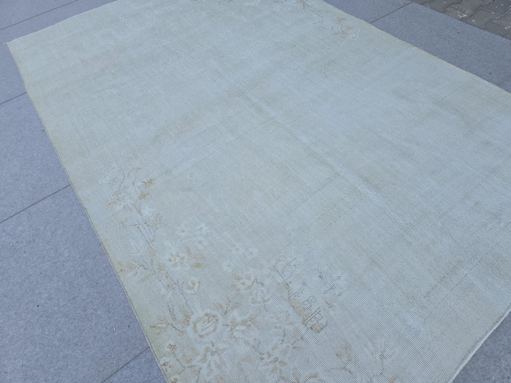 Hand-Knotted Oushak Rug: Vintage Turkish Wool, Neutral Floral (6.60x10.20 ft)