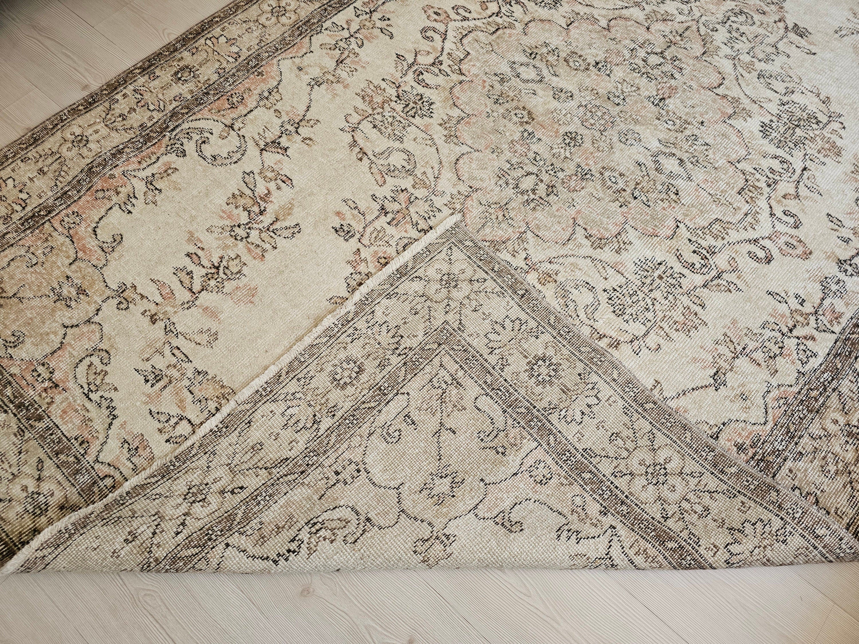 6x9 Turkish Rug Hand Knotted Oriental Vintage Rug