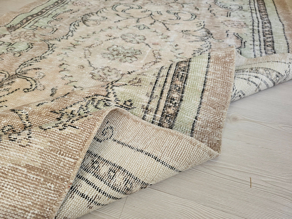 5x9 Handmade Traditional Wool Turkish Area Rug, Authentic Rug for Under Bedroom //4.85x8.75 feet