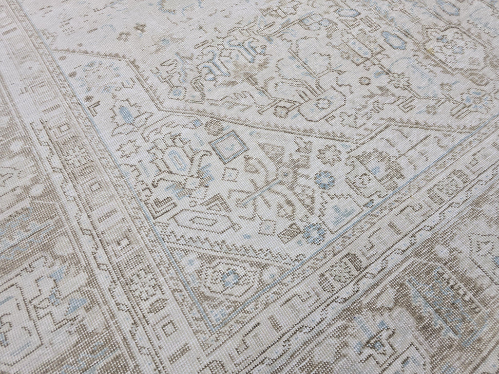 Vintage Turkish Oushak Rug 9x12: Hand-Knotted Wool, Beige & Blue