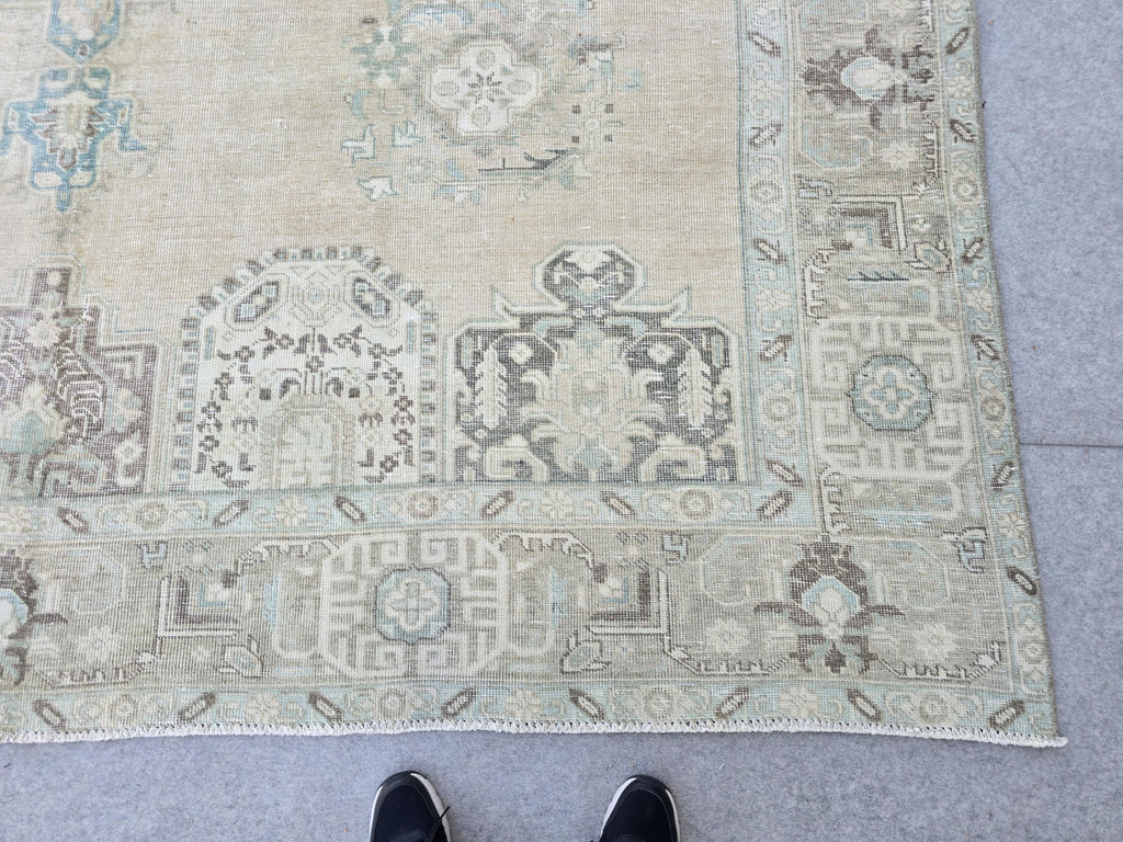 Neutral Oushak Rug: 9.65x12.45 ft Hand-Knotted Wool Turkish Rug