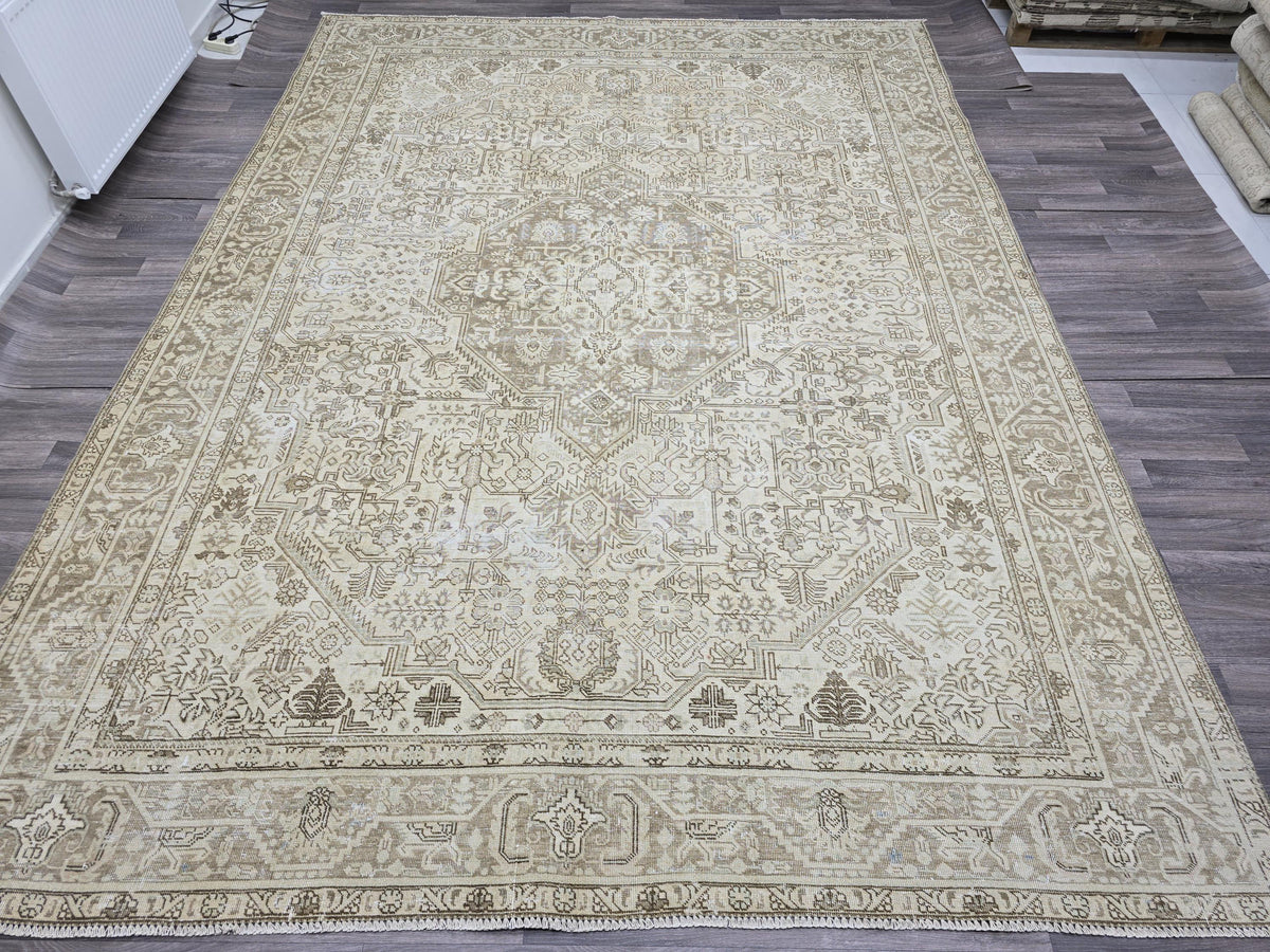 9x12 Vintage Wool Oushak rug - Neutral Oversize Vintage Carpet - Handmade Natural rug - Boho Decor rug - Rug for Livingroom and Bedroom