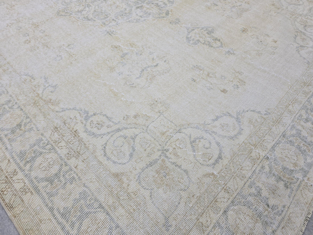 Neutral Floral Design Rug, 7.55 x 10.65 feet, HandWoven Wool Rug, 8 by 11 Area Rug, Turkish Rug for Home Decor, Antique Oushak Rug, Boho Rug