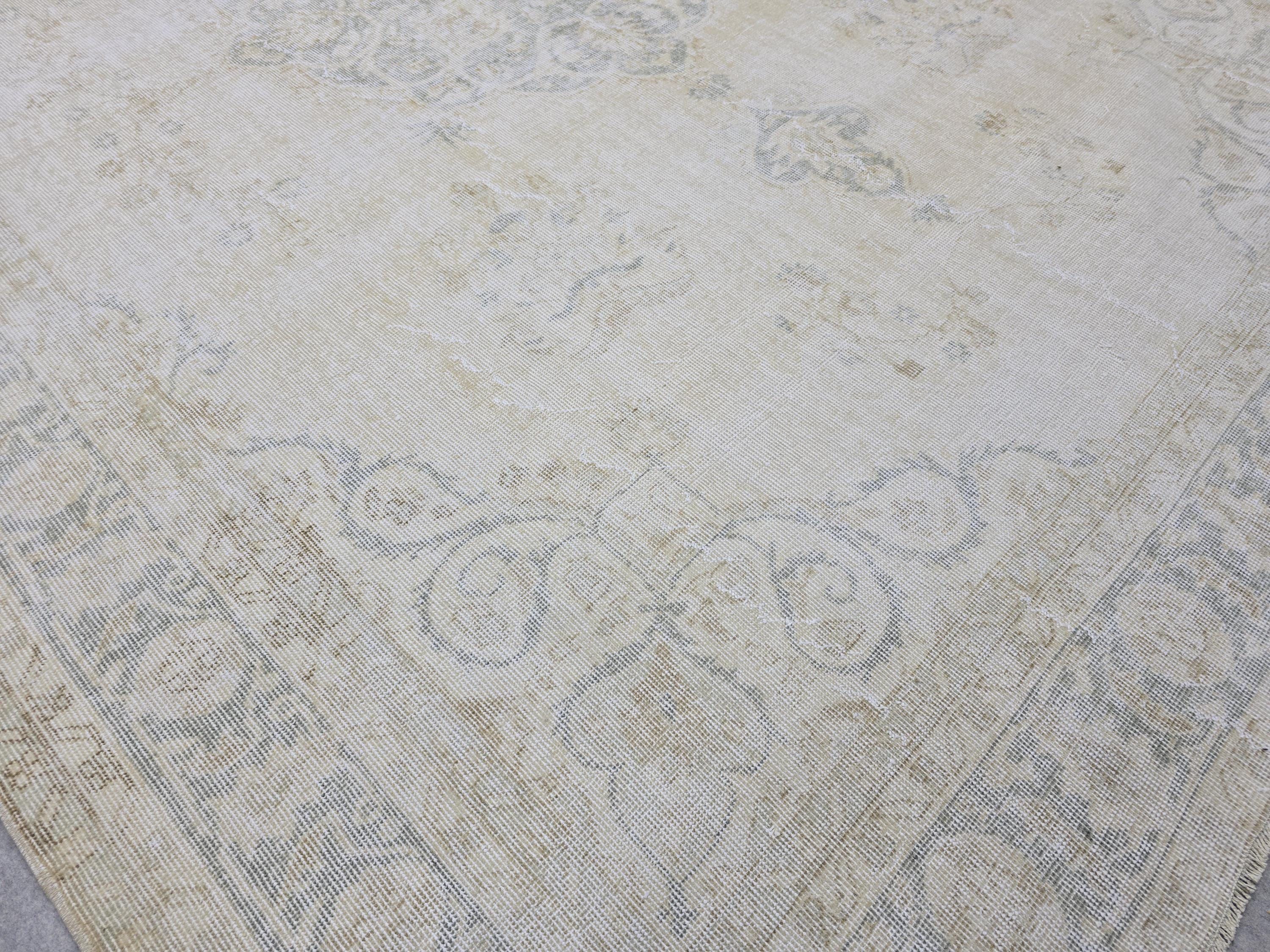 Neutral Floral Design Rug, 7.55 x 10.65 feet, HandWoven Wool Rug, 8 by 11 Area Rug, Turkish Rug for Home Decor, Antique Oushak Rug, Boho Rug