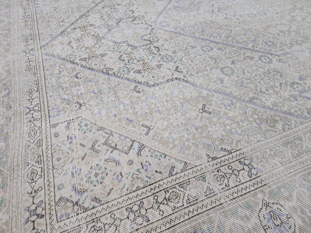 Hand Knotted Wool Oushak Rug: 9x13 Vintage Turkish Area Rug