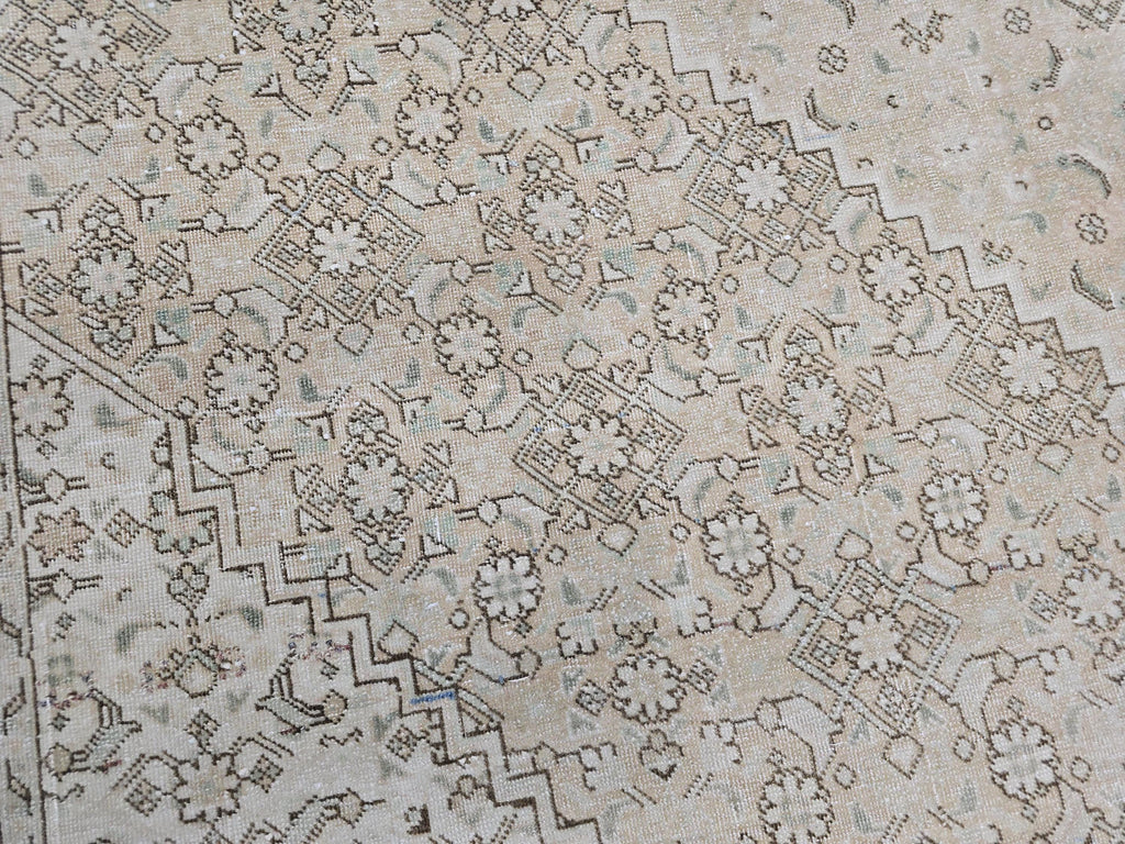 Oversized Muted Oushak Rug 9x12: Vintage Turkish Wool Carpet
