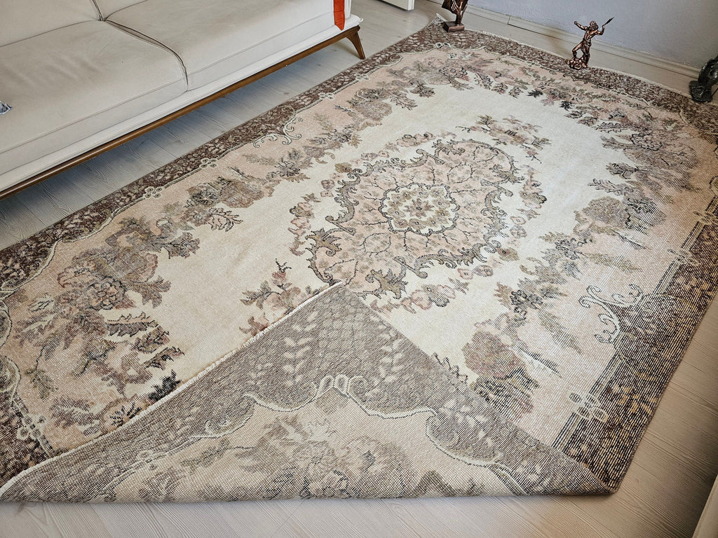 Vintage Turkish Oushak Rug: Hand-Knotted Wool Area Rug (6.55x10.25 ft)