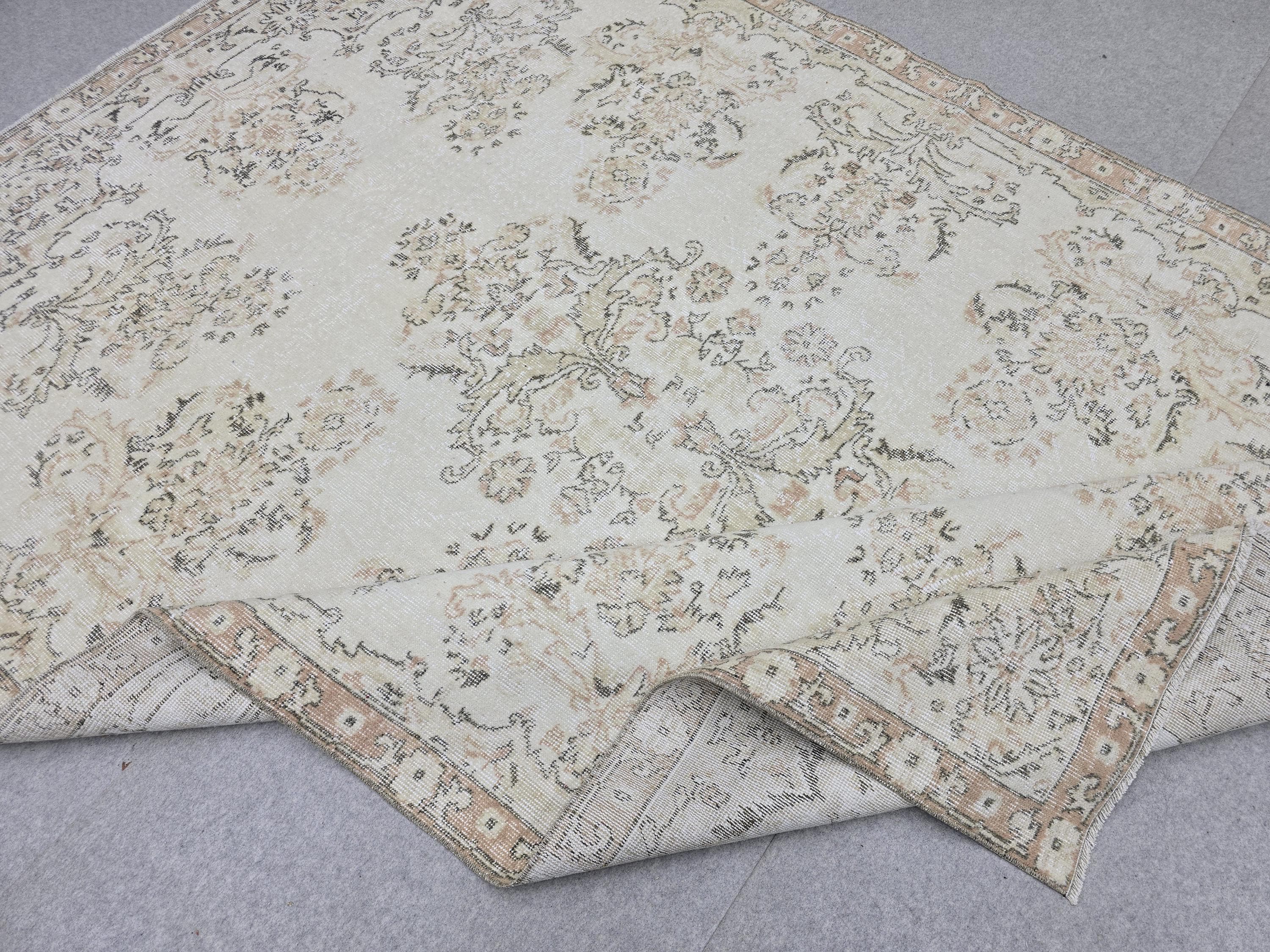 Floral Anatolian Style Rug 7x10, Handwoven Wool Vintage Carpet