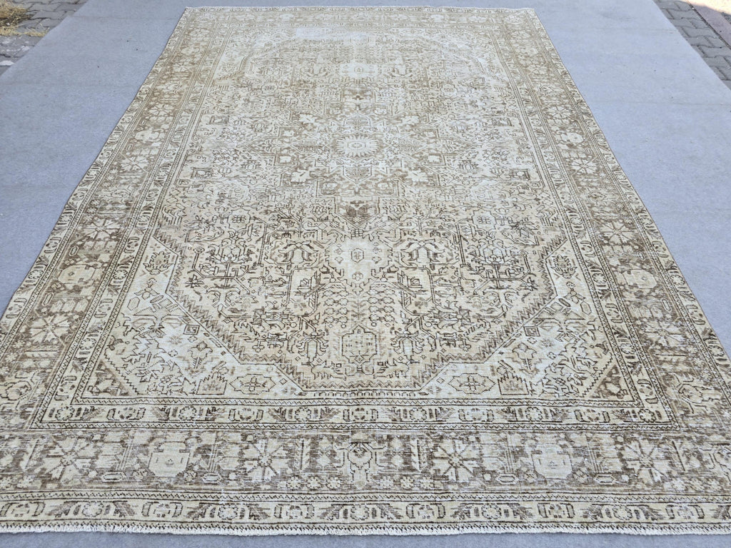Turkish Rug 8x11, Mushroom Taupe Wool Area Rug, Star Medallion Heriz Style Carpet for Living Room, Dining Room, Bedroom, Boho Decor