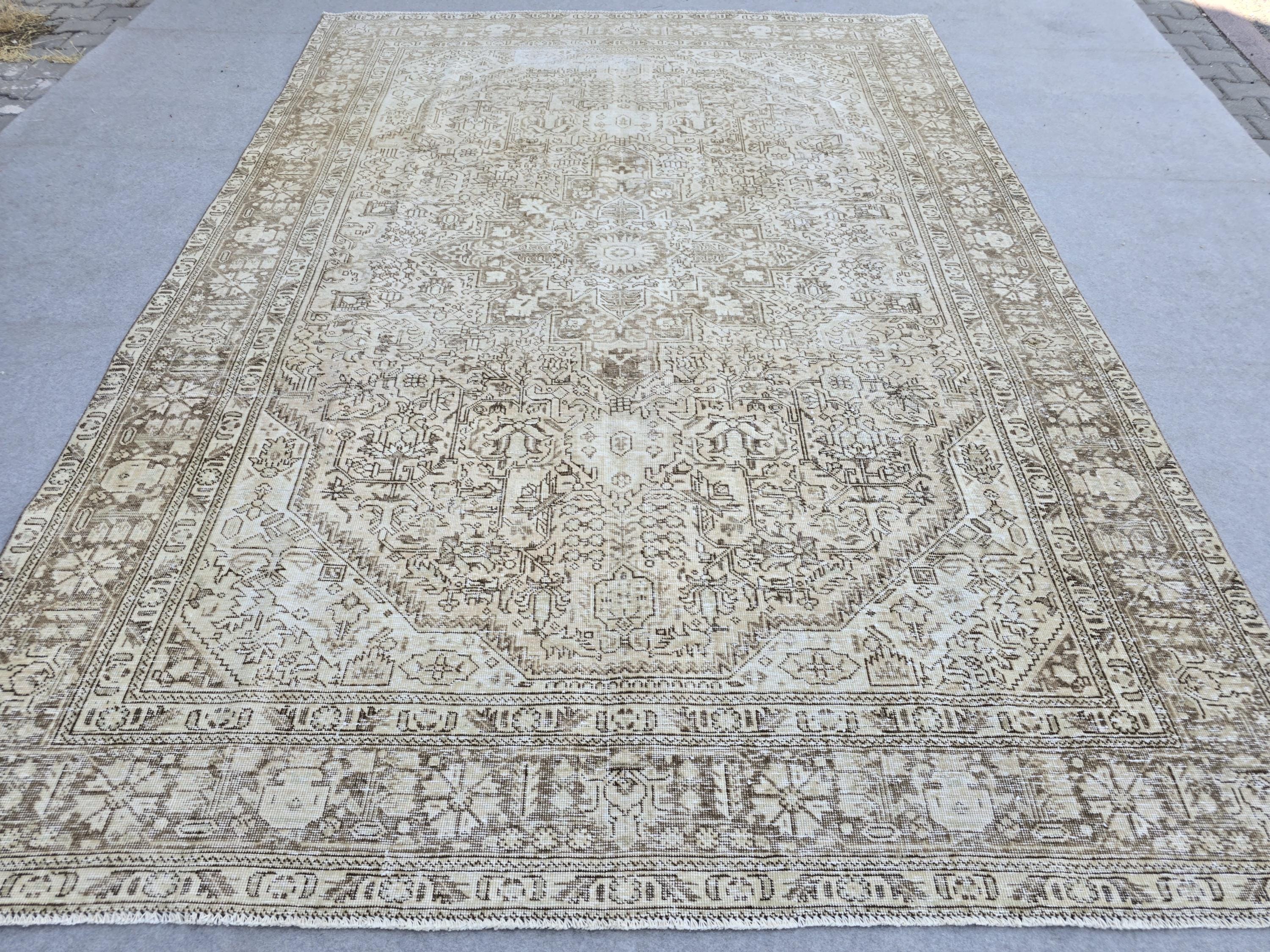 Turkish Rug 8x11, Mushroom Taupe Wool Area Rug, Star Medallion Heriz Style Carpet for Living Room, Dining Room, Bedroom, Boho Decor