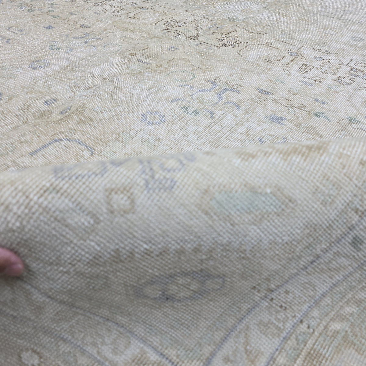 8x11 Vintage Oushak Rug: Neutral Anatolian Wool Carpet