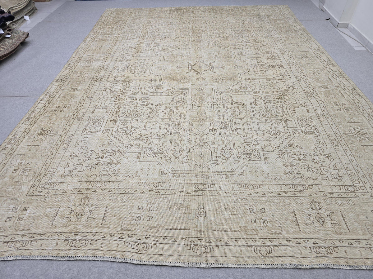 Turkish Rug 10x13, Neutral Beige Vintage Handknotted Wool Carpet, Faded Medallion Area Rug for Dining Room