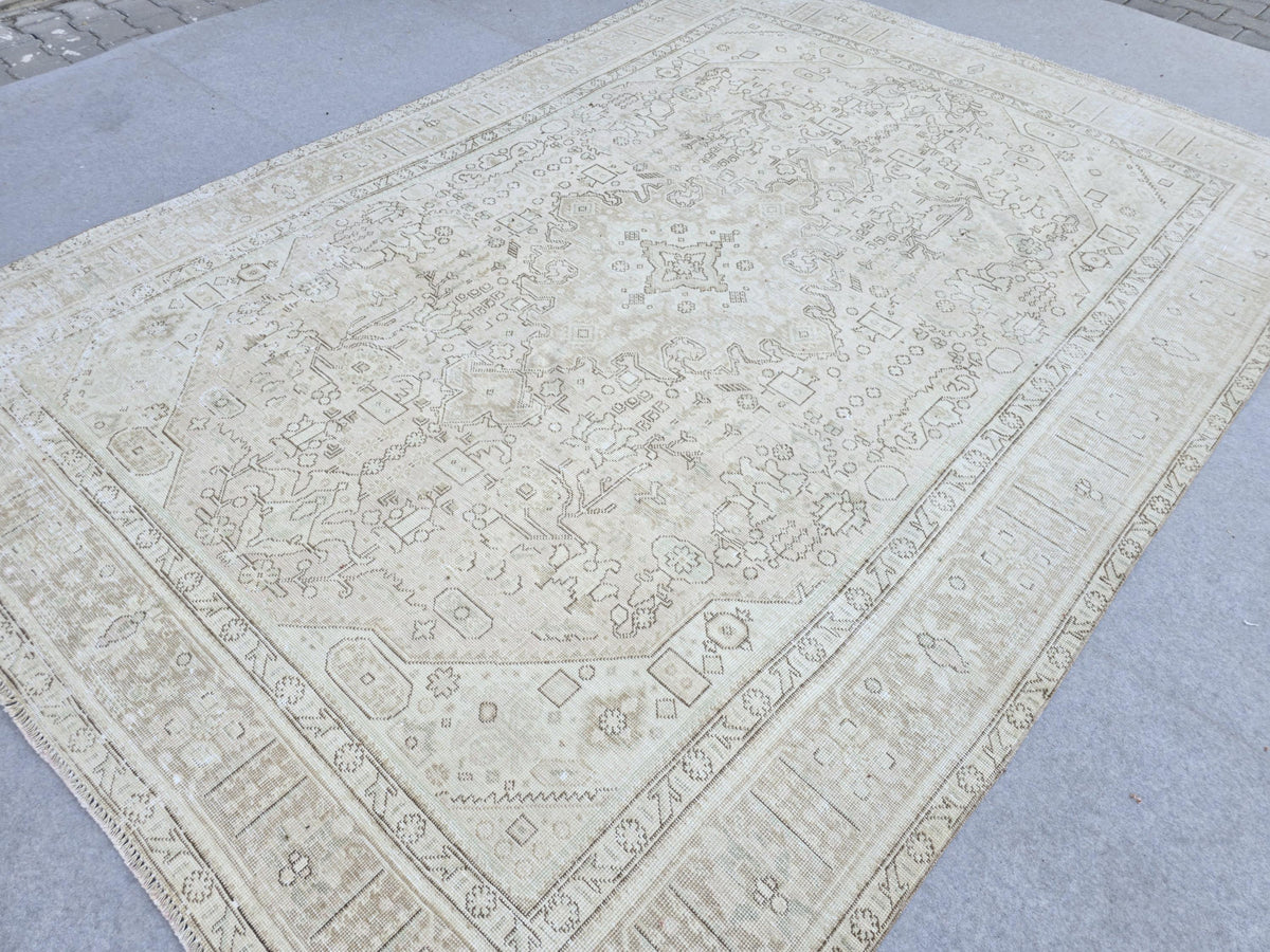 Turkish Rug 8x11, Heavily Faded Bone Beige Area Rug, Distressed Vintage Wool Carpet, Muted Medallion Living Room Boho Decor