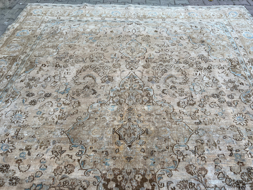 Extra Large Hand Knotted Wool Rug: Vintage Turkish Carpet (9.35x12.70 ft)