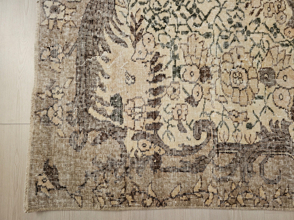 Hand Knotted Wool Turkish Oushak Rug 6x9: Vintage Anatolian Design