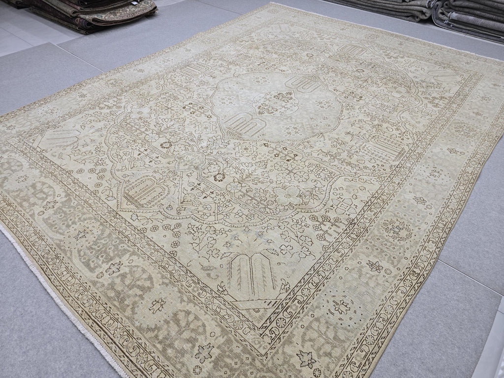 Oushak Rug 9x12, Muted Beige Cream Vintage Turkish Area Rug, Medallion Floral Wool Rug for Living Room