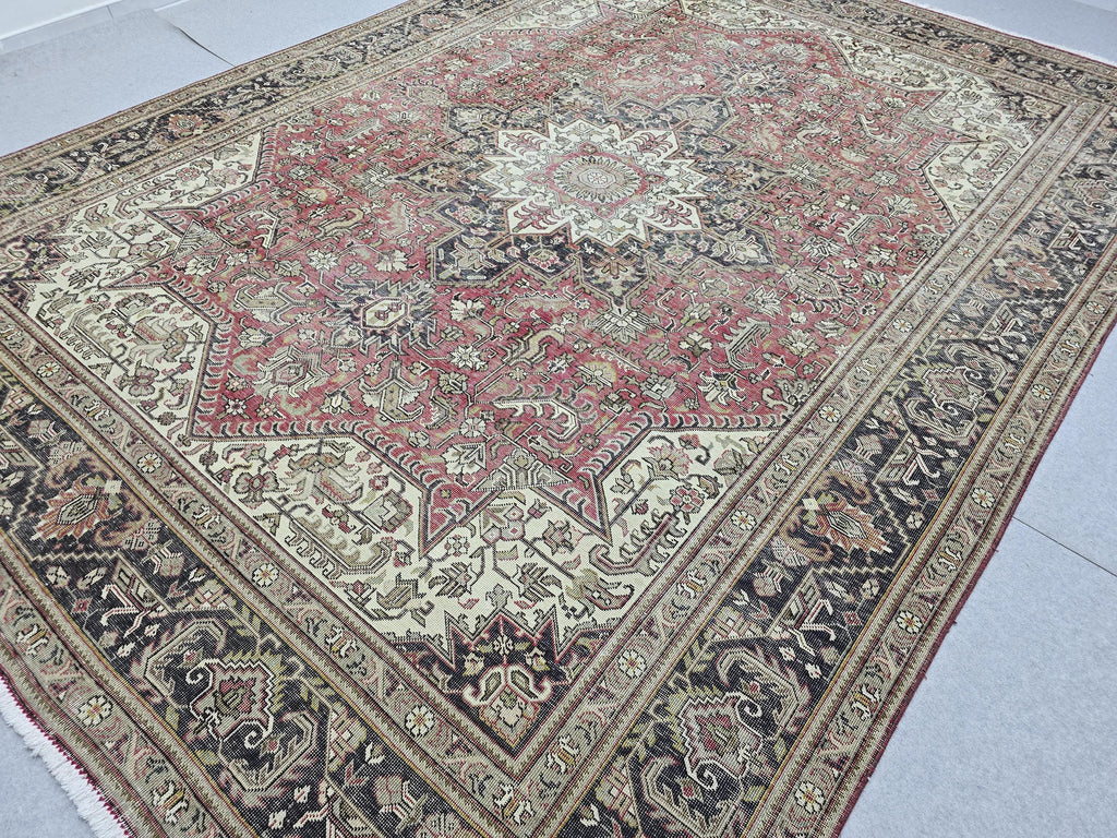 Vintage Hand-Knotted Wool Rug, Red Medallion Turkish Carpet, 9x13 Living Room Area Rug