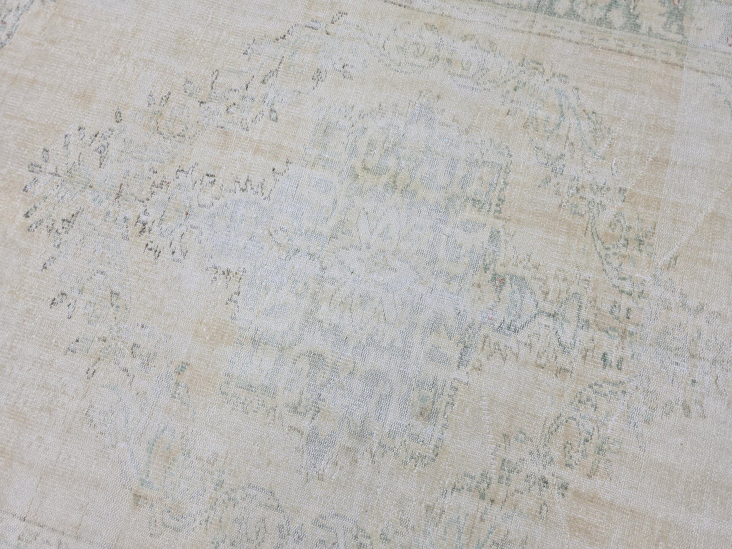 Vintage Oushak Rug 6x9: Hand-Knotted Turkish Wool Rug, Cream & Mint