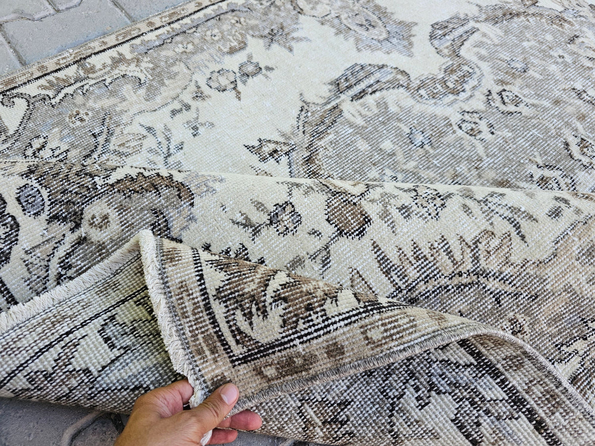 Vintage Oushak Rug 4x7: Hand-Knotted Turkish Wool Rug