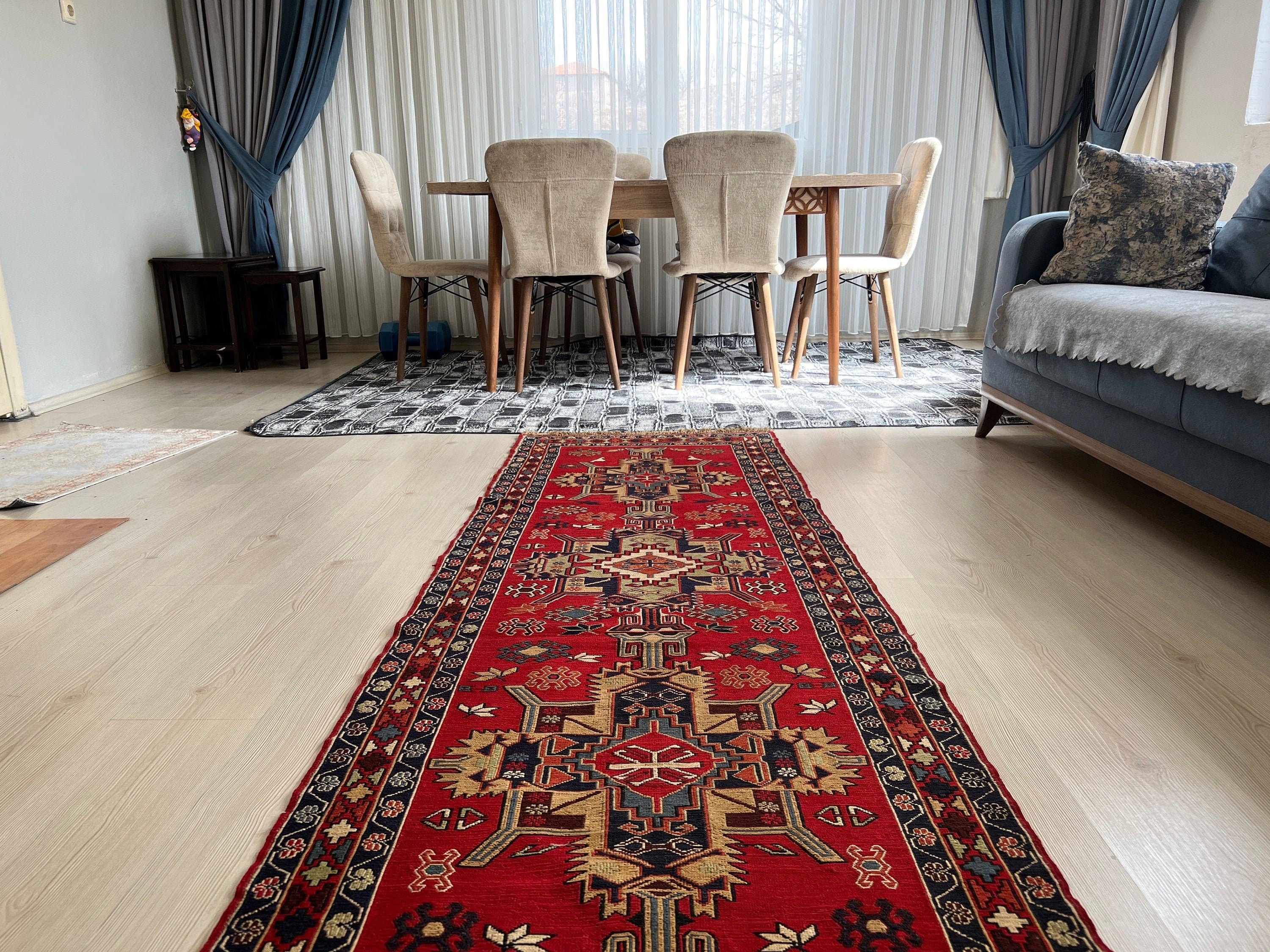 Vintage Heriz Runner Rug: Hand-Knotted Wool Geometric Design