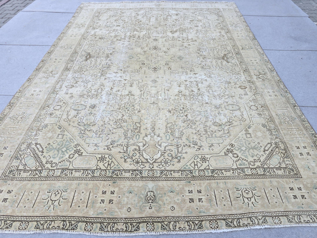 Vintage Rug 8x11 | Faded Oatmeal All Over Floral Area Rug | Hand Knotted Wool Neutral Turkish Carpet | Living Room Bedroom Boho