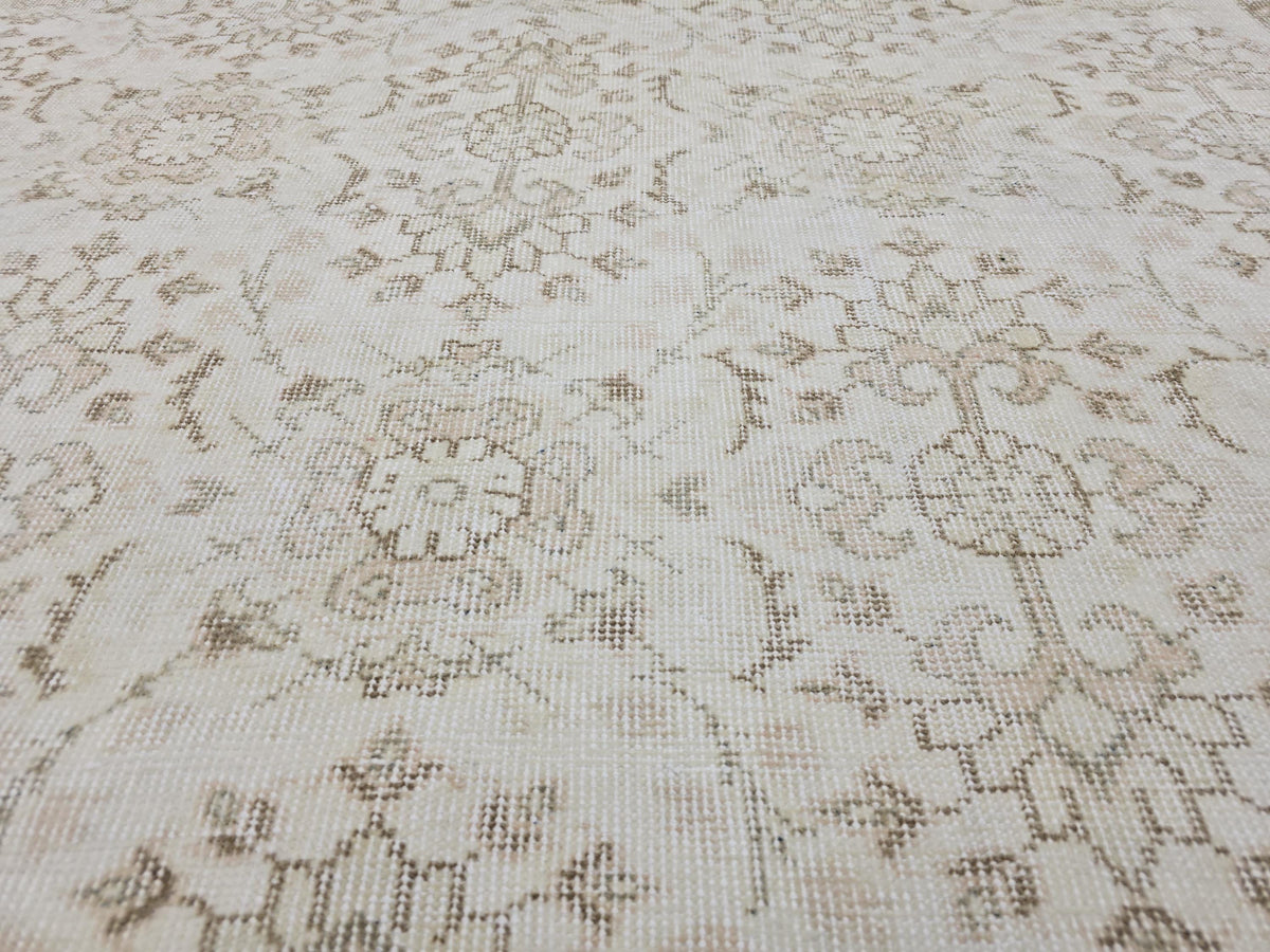 Vintage Turkish Oushak Rug 6x10: Handknotted Wool Floral Carpet