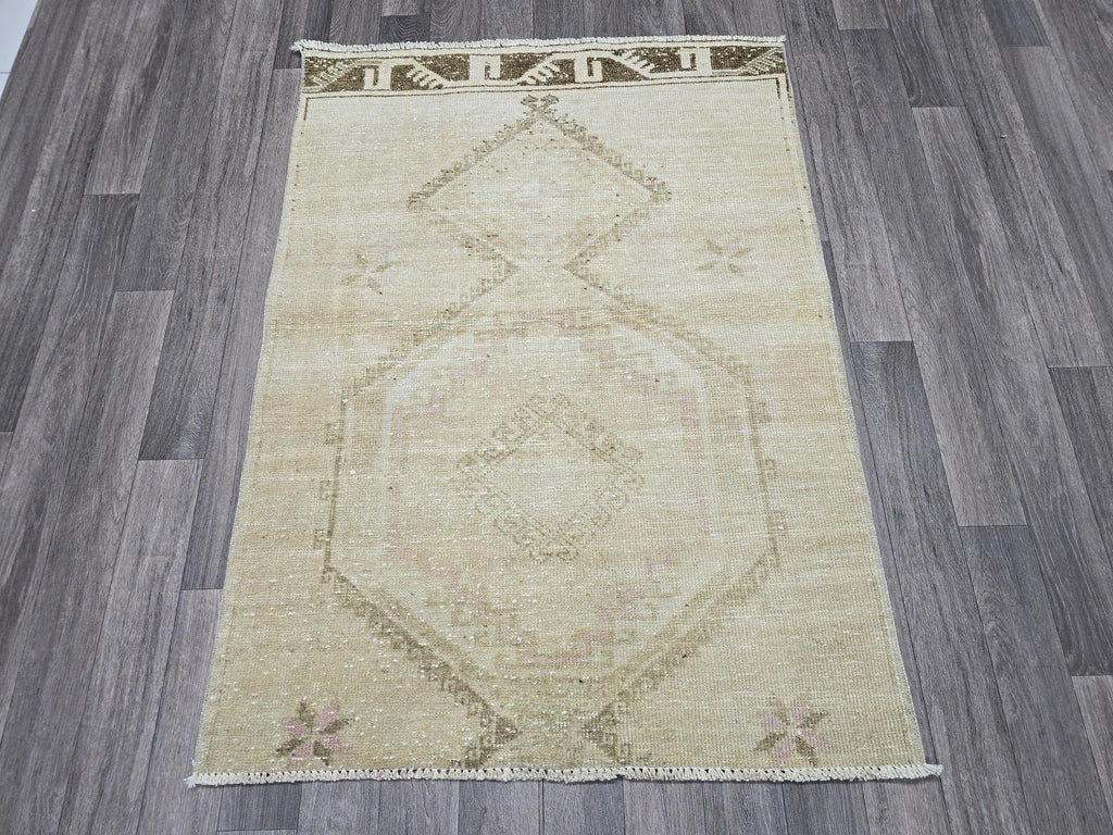 3x4 Neutral Oushak Turkish doormat, wool Vintage Bathmat, Small Turkish Rug