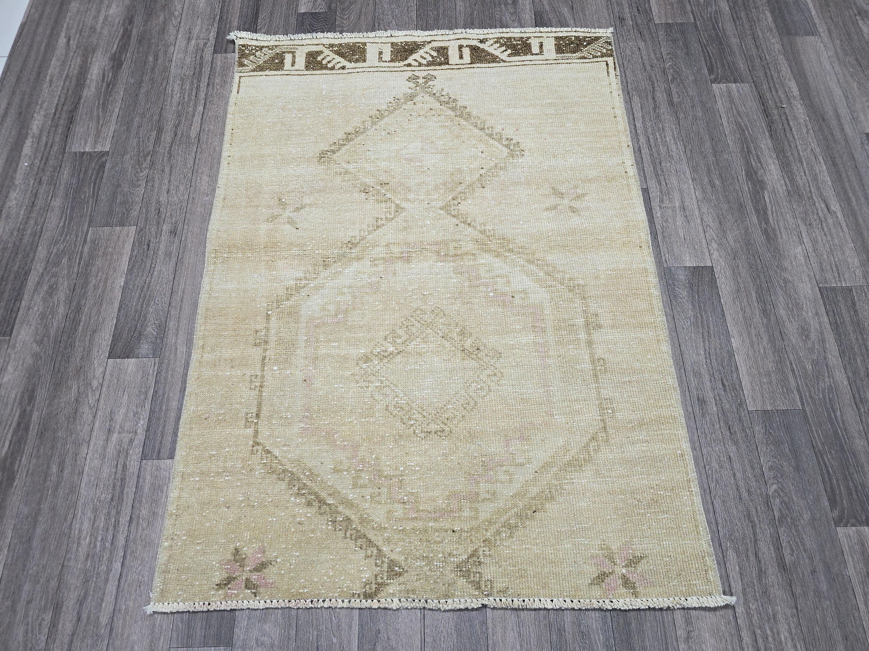 3x4 Neutral Oushak Turkish doormat, wool Vintage Bathmat, Small Turkish Rug