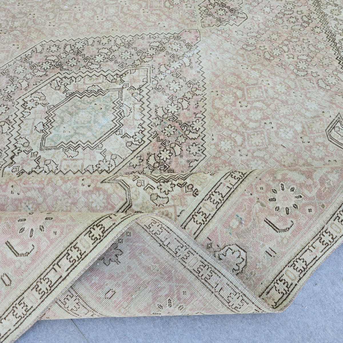 8x10 Pink Oushak Rug: Hand-Knotted Vintage Turkish Wool Carpet