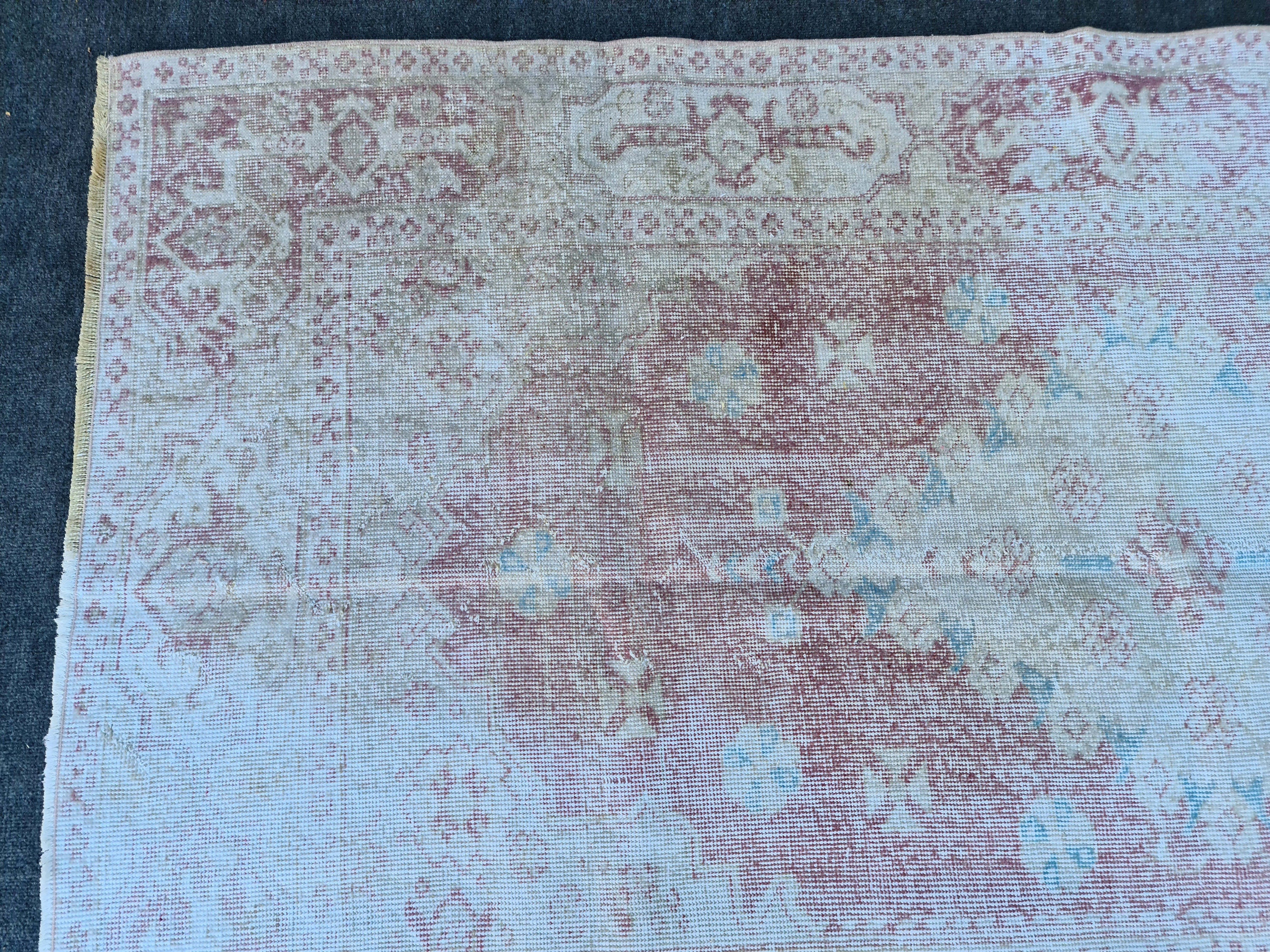 Handmade Wool Oushak Rug (4.6x8.2 ft): Faded Vintage Turkish Accent Rug