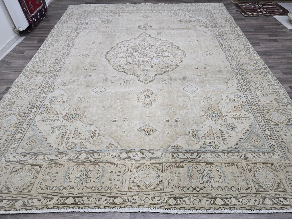 9x12 Oushak Rug: Neutral Turkish Oversize Carpet (9.50x12.30 ft) Vintage