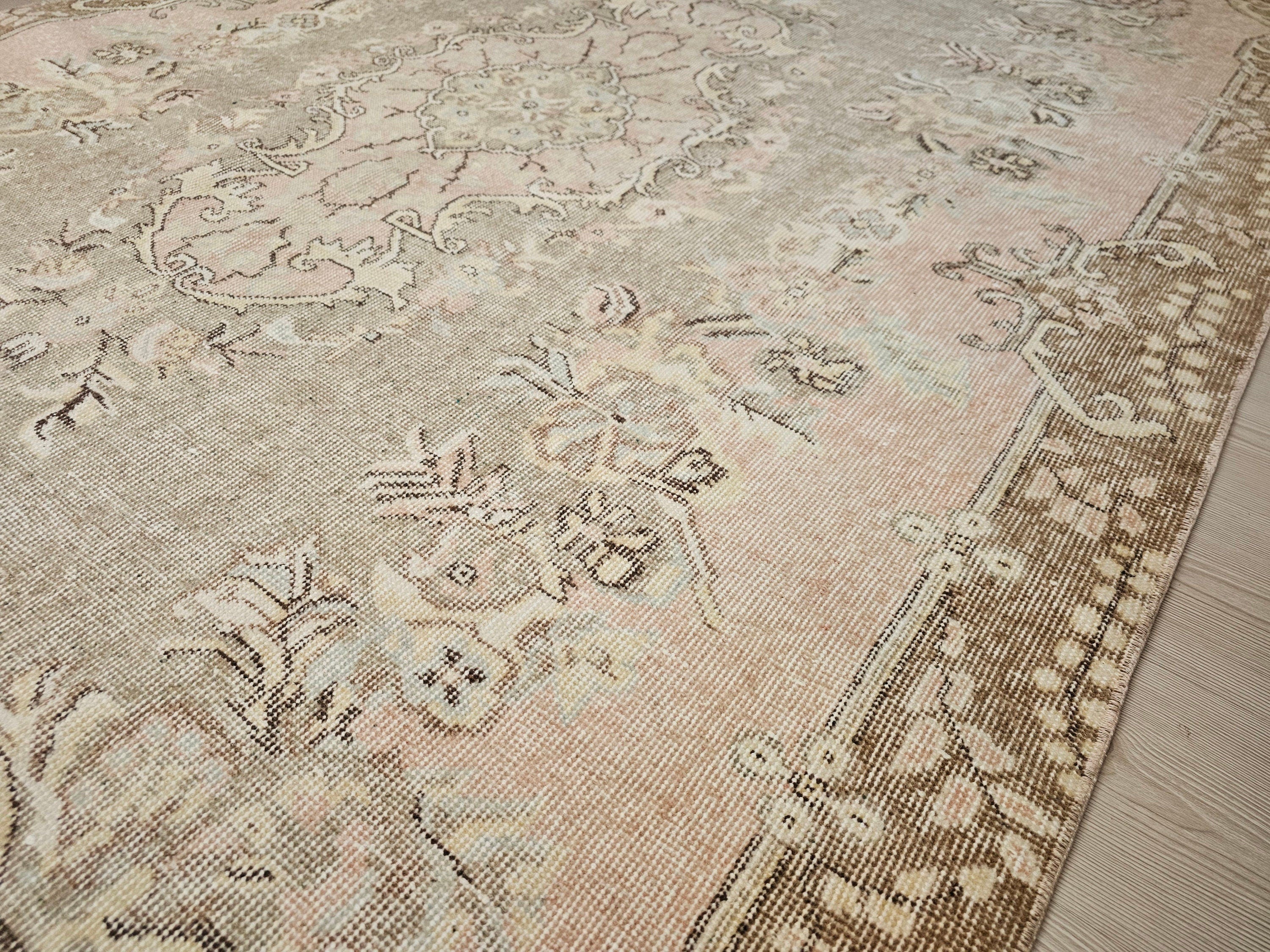 Vintage Turkish Wool Rug: 6x10 Floral Oushak Rug, Hand-Knotted