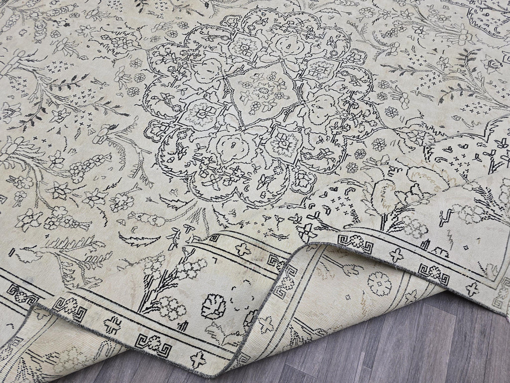 Oversize Cream Turkish Rug 10x12: Muted Vintage Wool Carpet