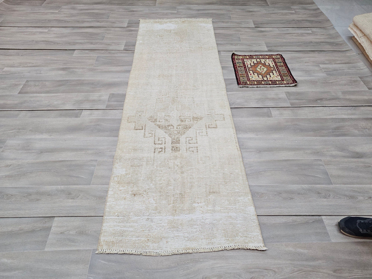 3x9 Vintage Turkish Runner Rug Neutral